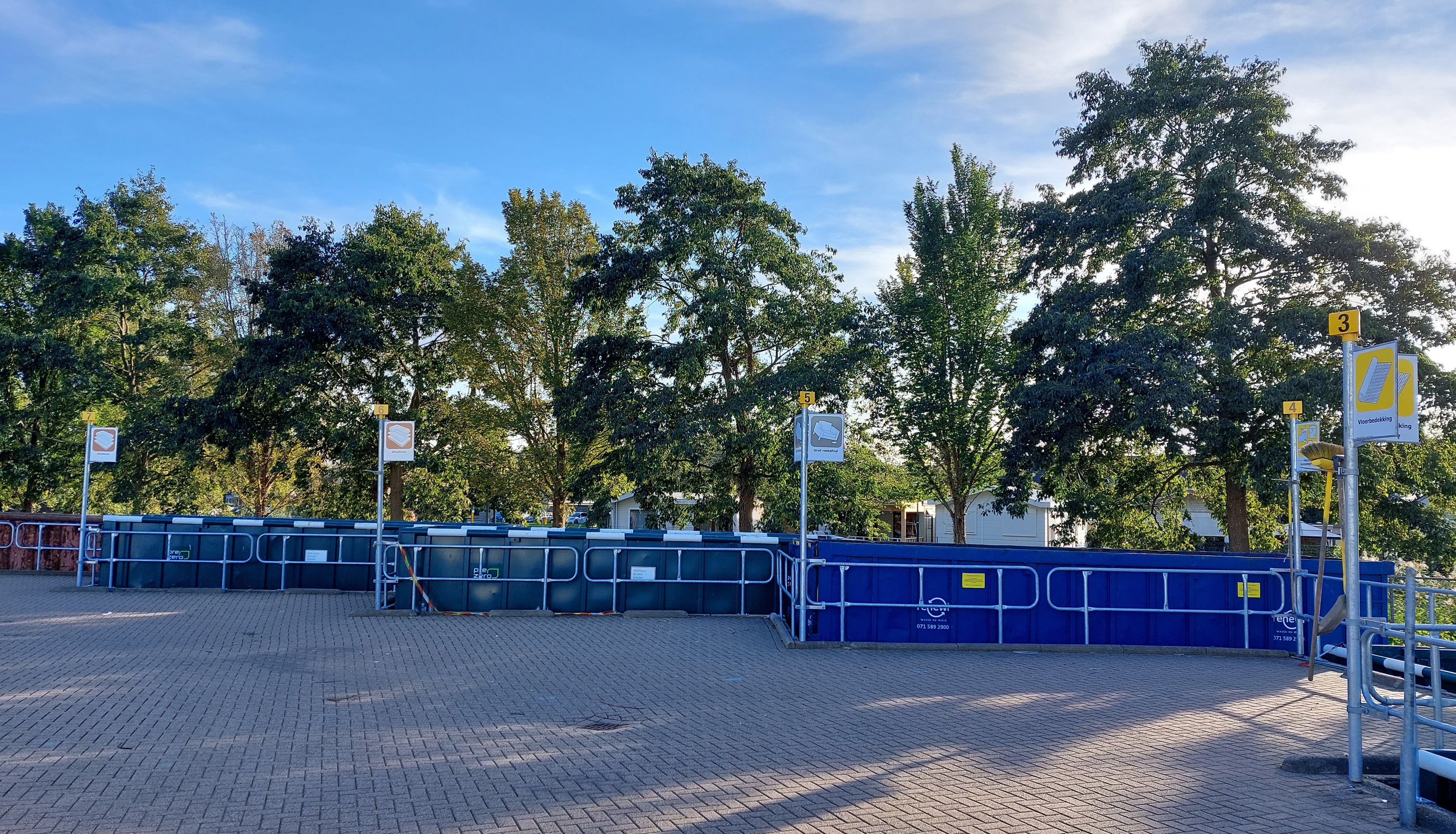 afvalbakken milieustraat